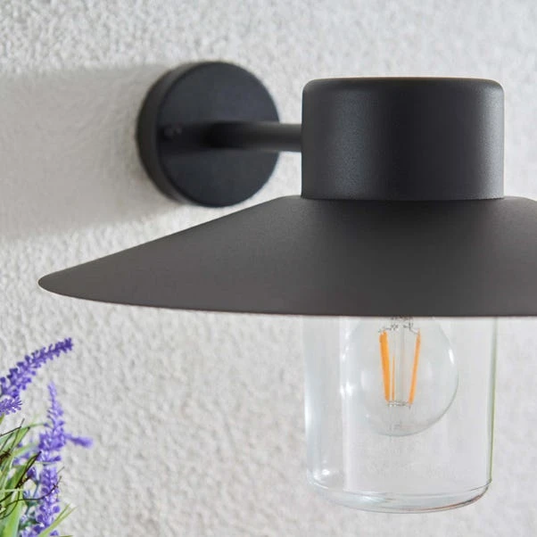 Vogue Lighting Vogue Sloan Outdoor Wall Light 5 Vogue Lighting Vogue Sloan Outdoor Wall Light - Image 3