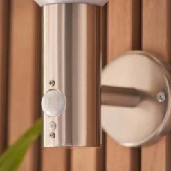 Vogue Lighting Vogue Leif Outdoor Solar PIR Wall Light -Lighting Heaven 30789771 alt05