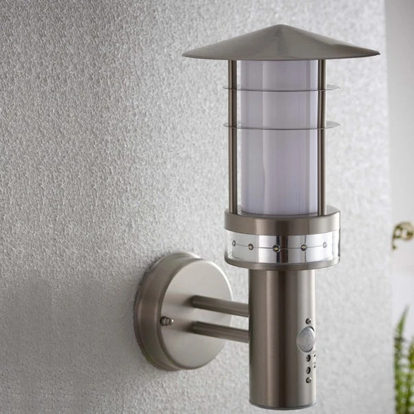 Vogue Lighting Conner Outdoor PIR Wall Light 4 Vogue Lighting Conner Outdoor PIR Wall Light - Image 2