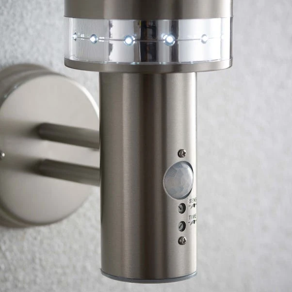 Vogue Lighting Conner Outdoor PIR Wall Light 5 Vogue Lighting Conner Outdoor PIR Wall Light - Image 3